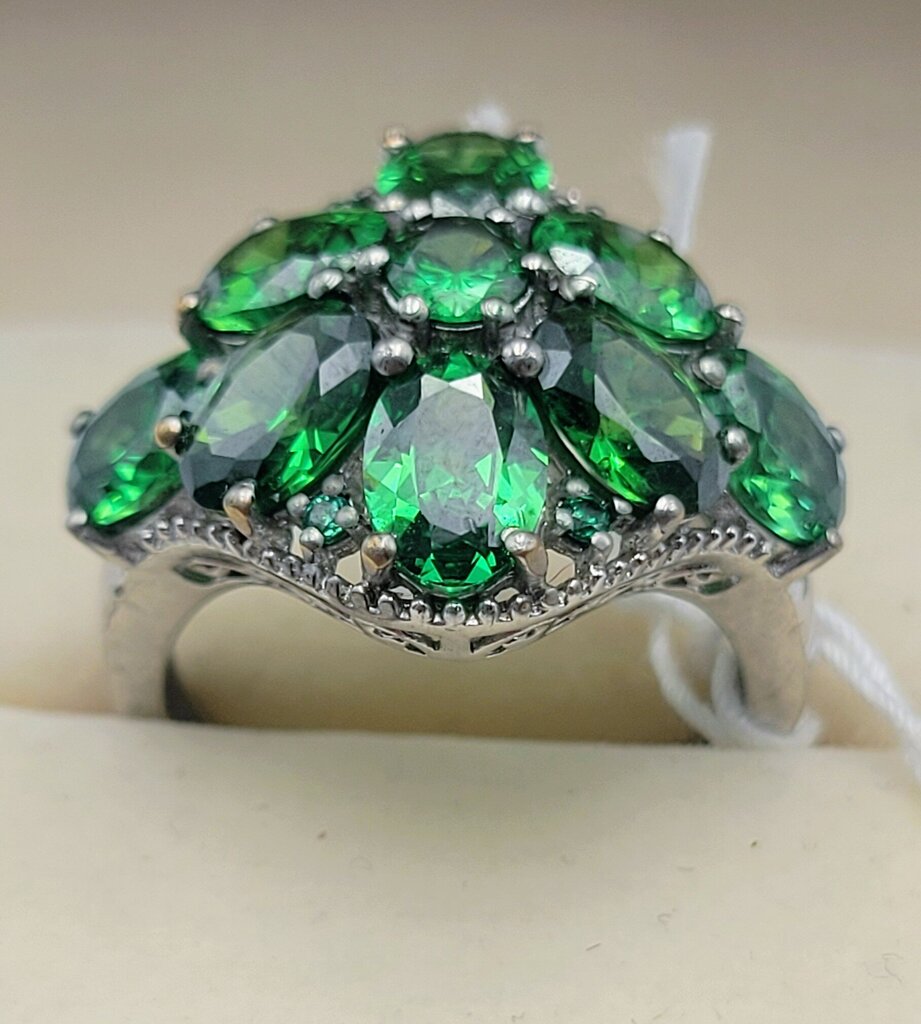 Sterling Green Gemstone Ring - 13169 (VT)