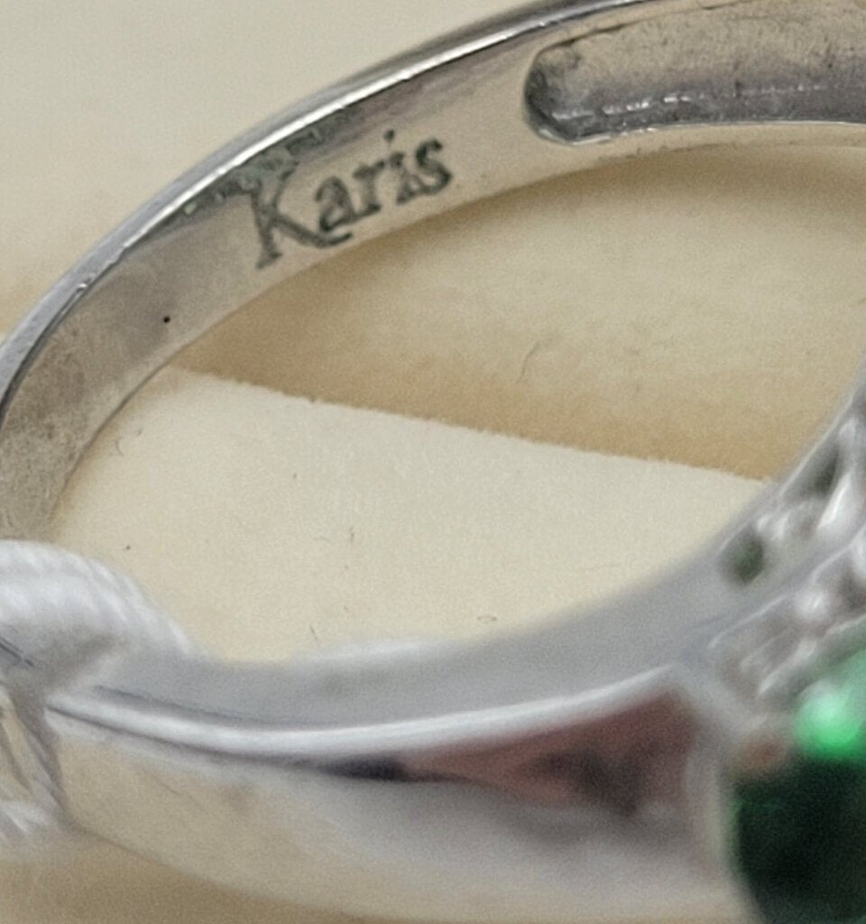 Sterling Green Gemstone Ring - 13169 (VT)