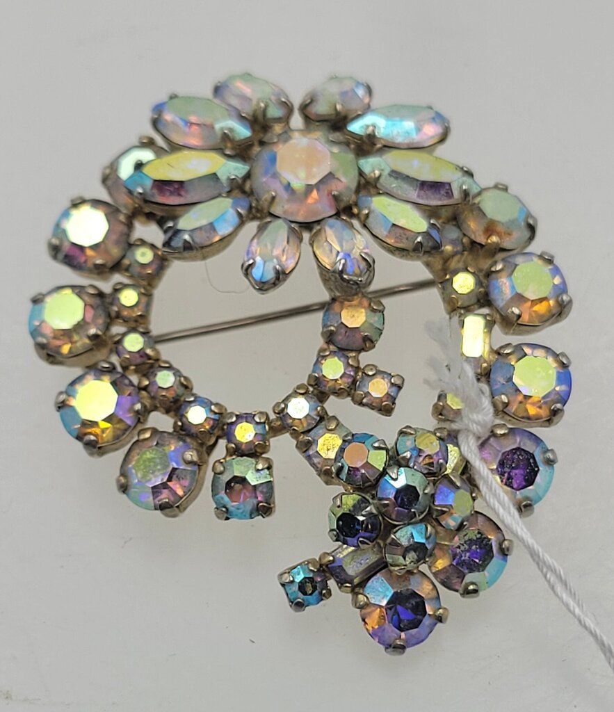 Vintage Sherman Flower Brooch = VT #7403
