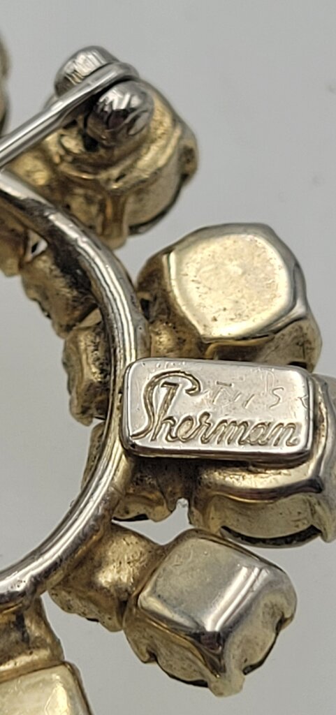 Vintage Sherman Flower Brooch = VT #7403