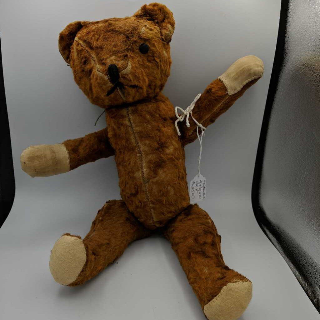 Antique Humpback Bear (M2)