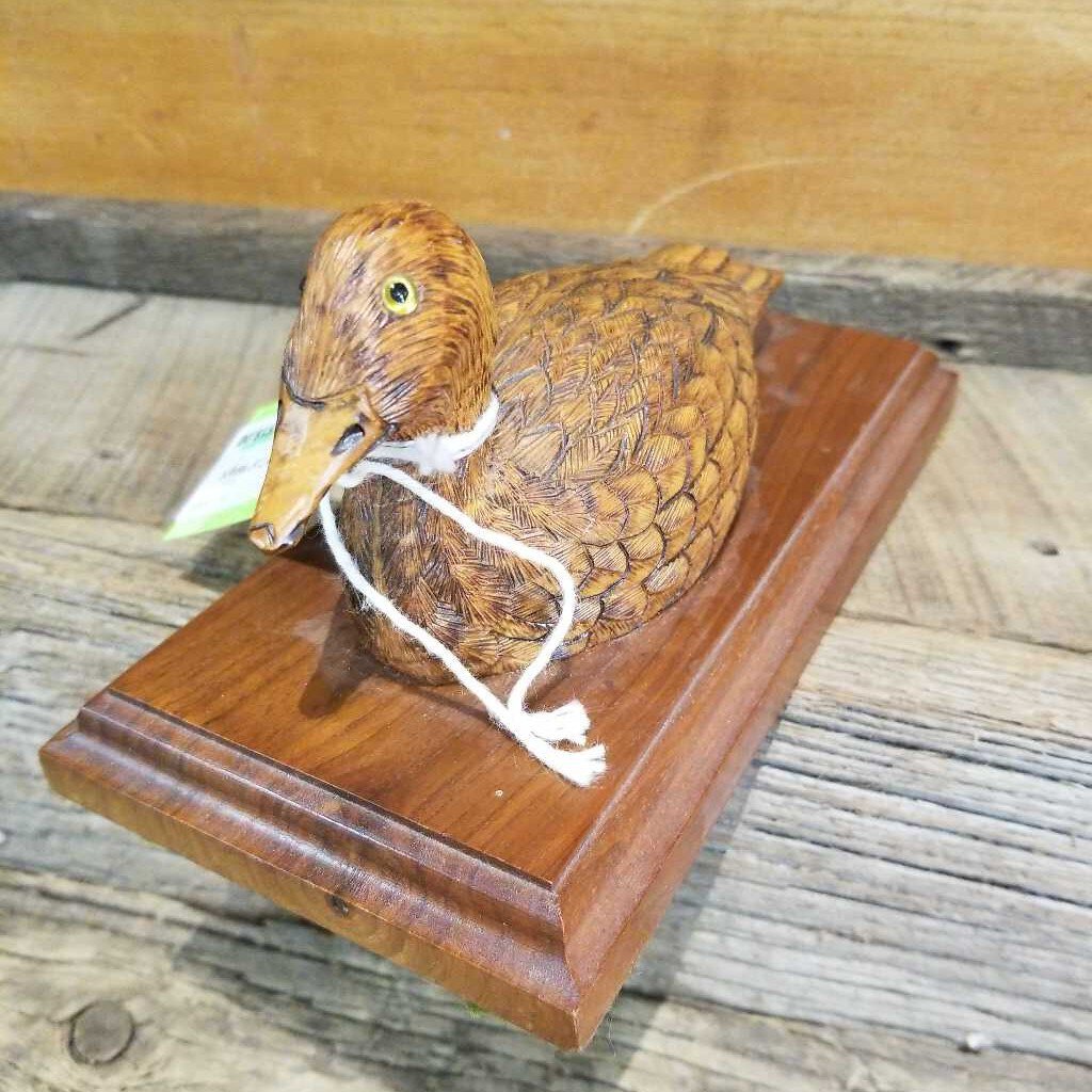 Wooden Carved Duck.(M2)