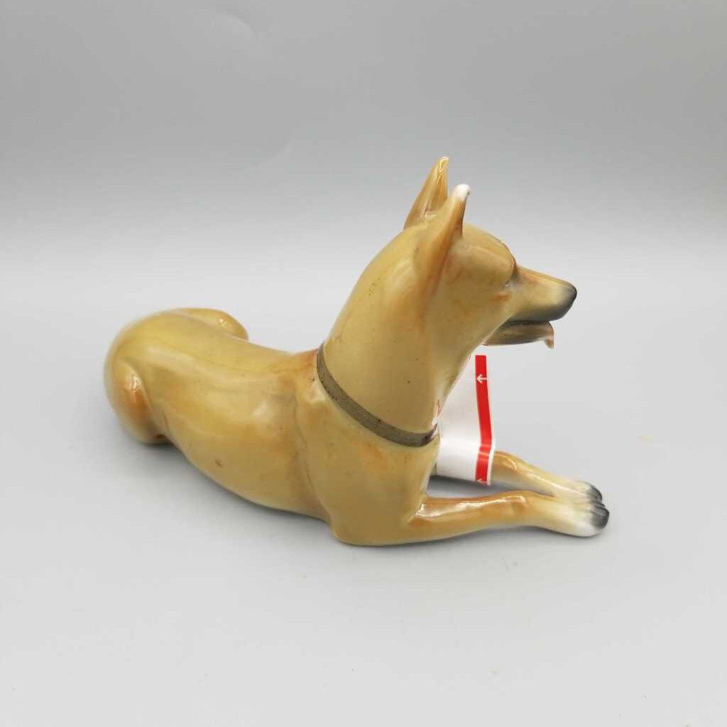 Sitzendorf Austrian Porcelain Dog (JL)