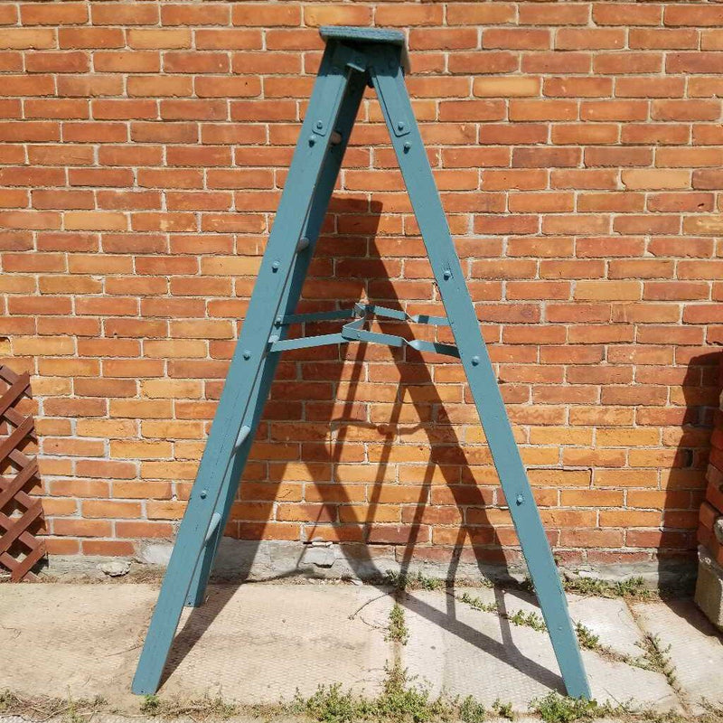 Wooden Step Ladder (JAS)