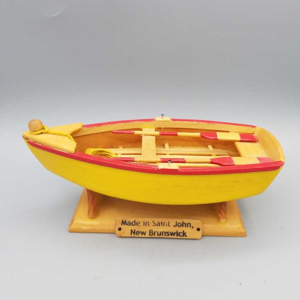 Hand Made New Brunswick Boat by "Carlos Vicente" (jl)