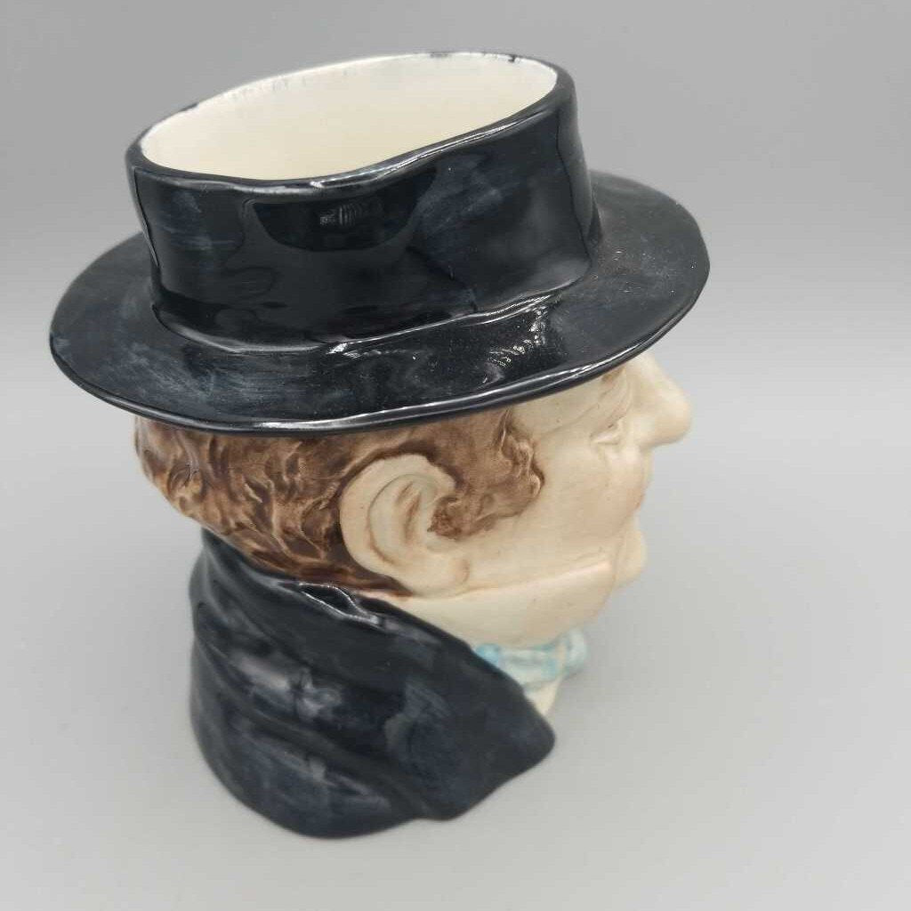 Beswick "Captain Cuttle" (TRE)