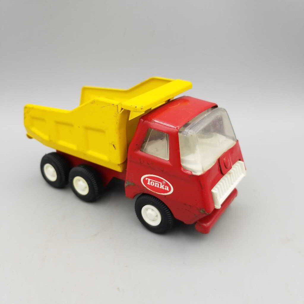 Tonka Dump Truck (DEB)