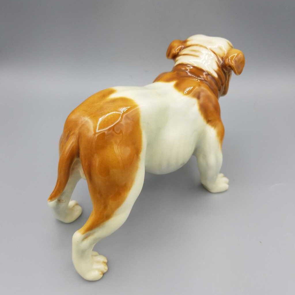 Goebel Bulldog Figure (M2) #16