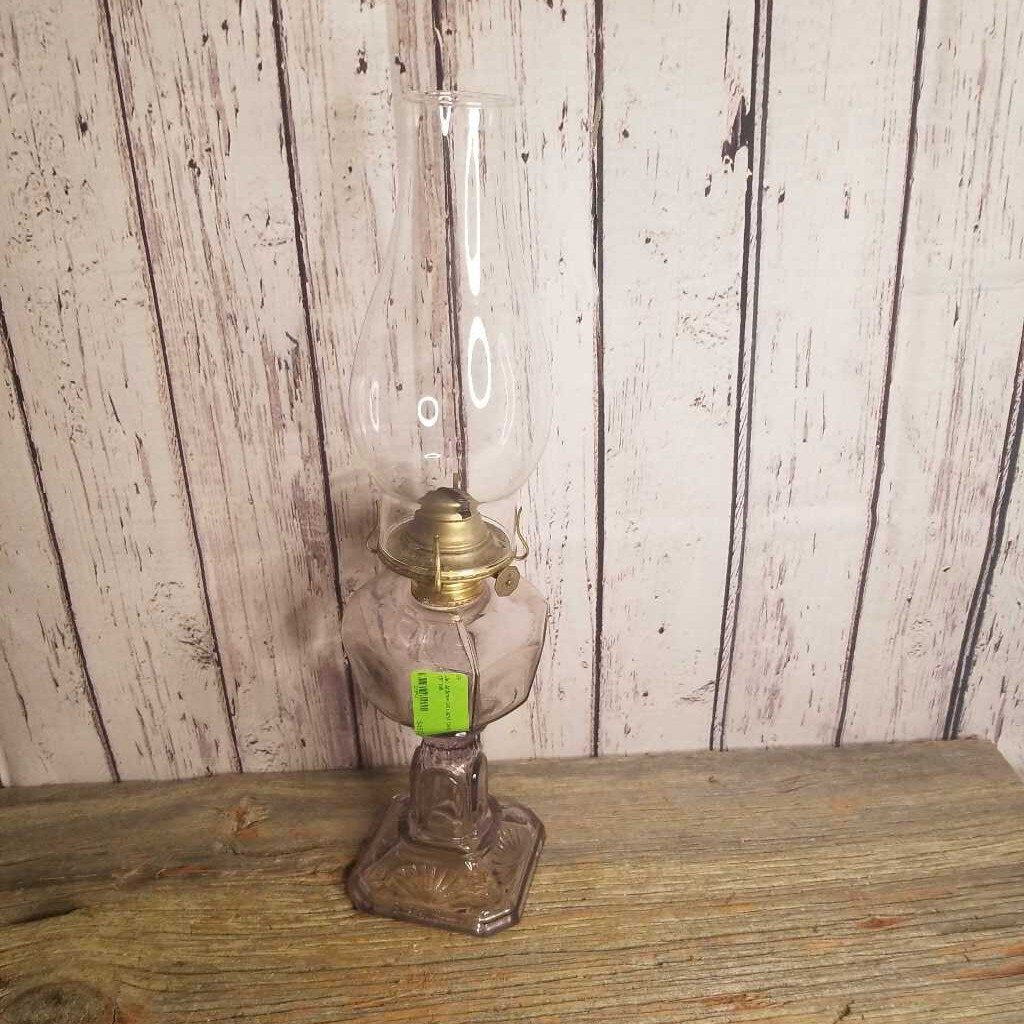 Antique Oil Lamp lantern (Jef)