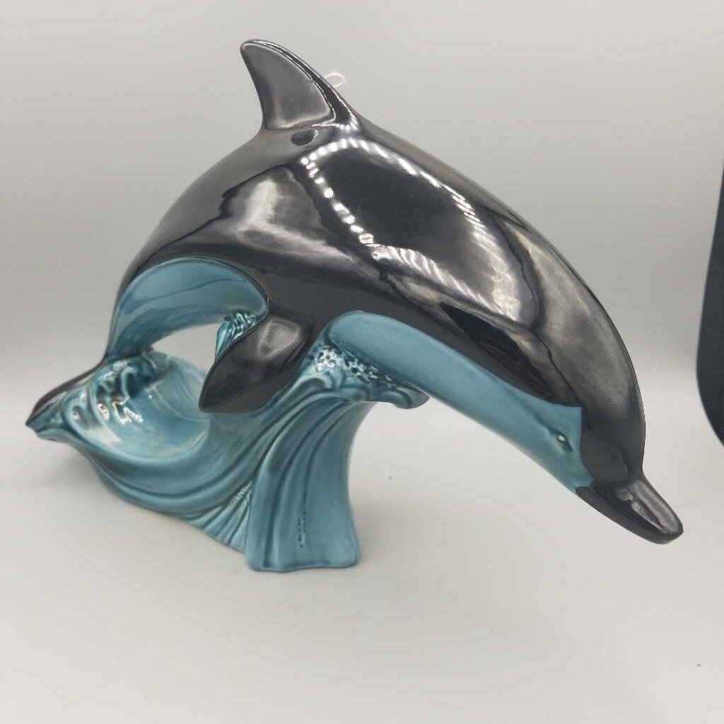 Poole Pottery Dolphin (DEB) Poole Pottery Dolphin (DEB)