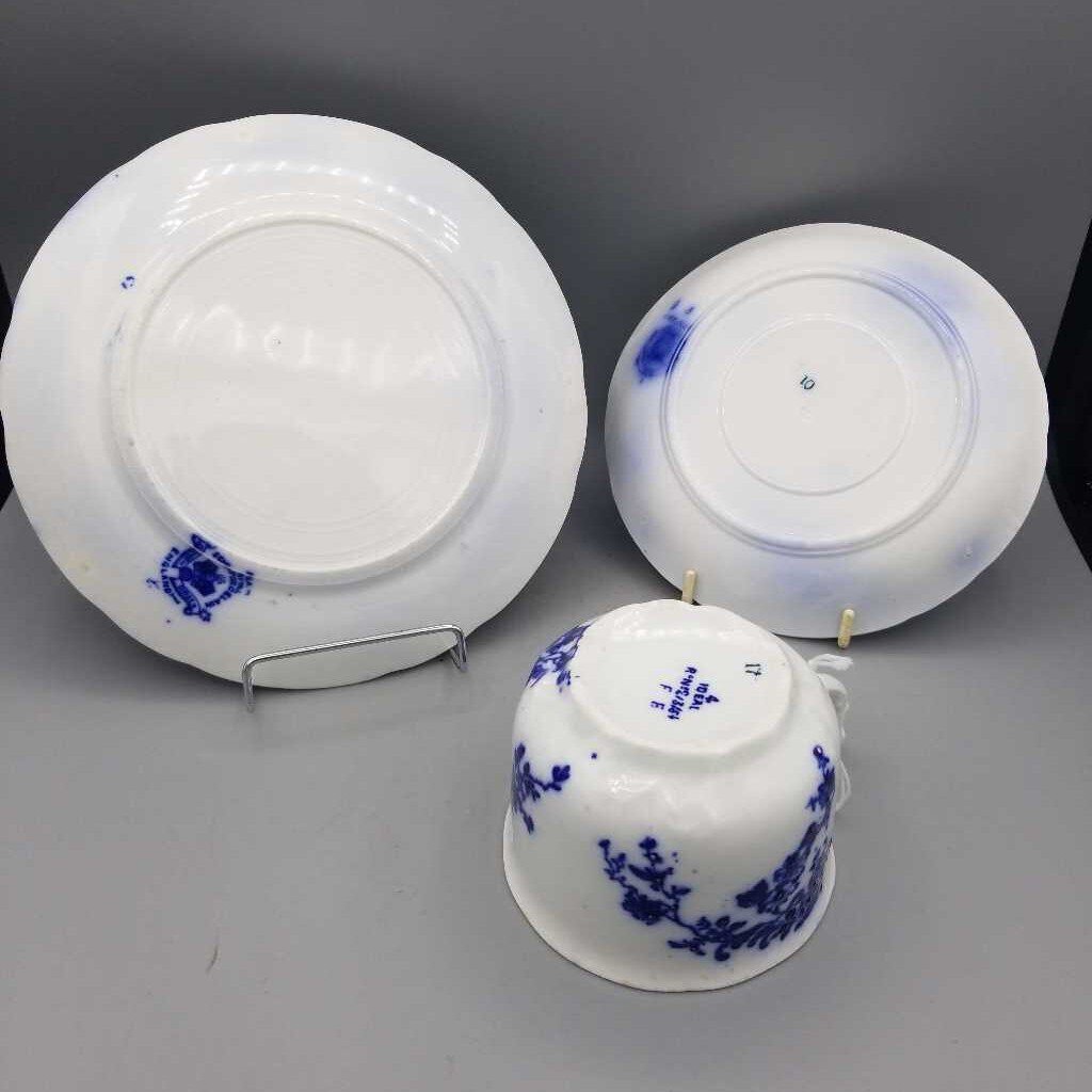 3 Pieces of Flow Blue (SC) 1063