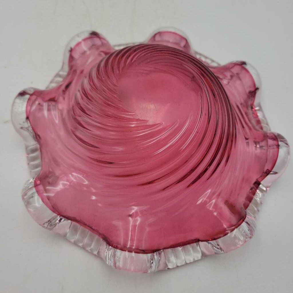 Cranberry ashtray N368 (LIND)