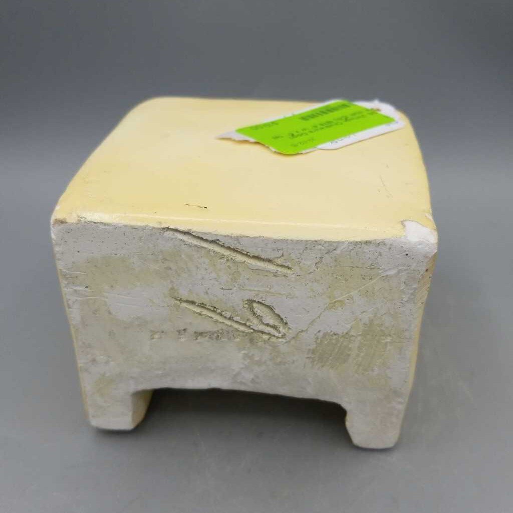 Vintage Chalkware Dogs in chair (DS) 1878