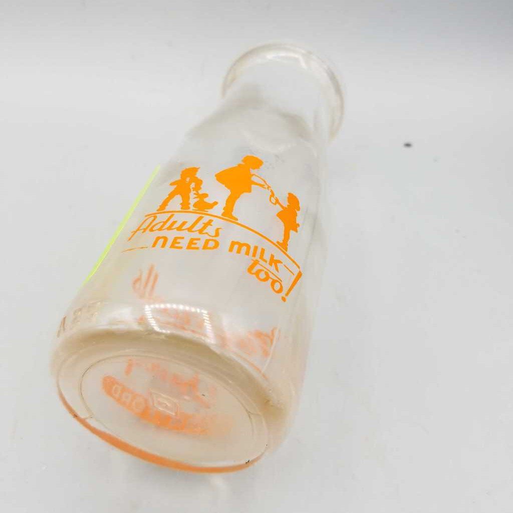 MacNicolls Dairy Milk bottle (Jef)