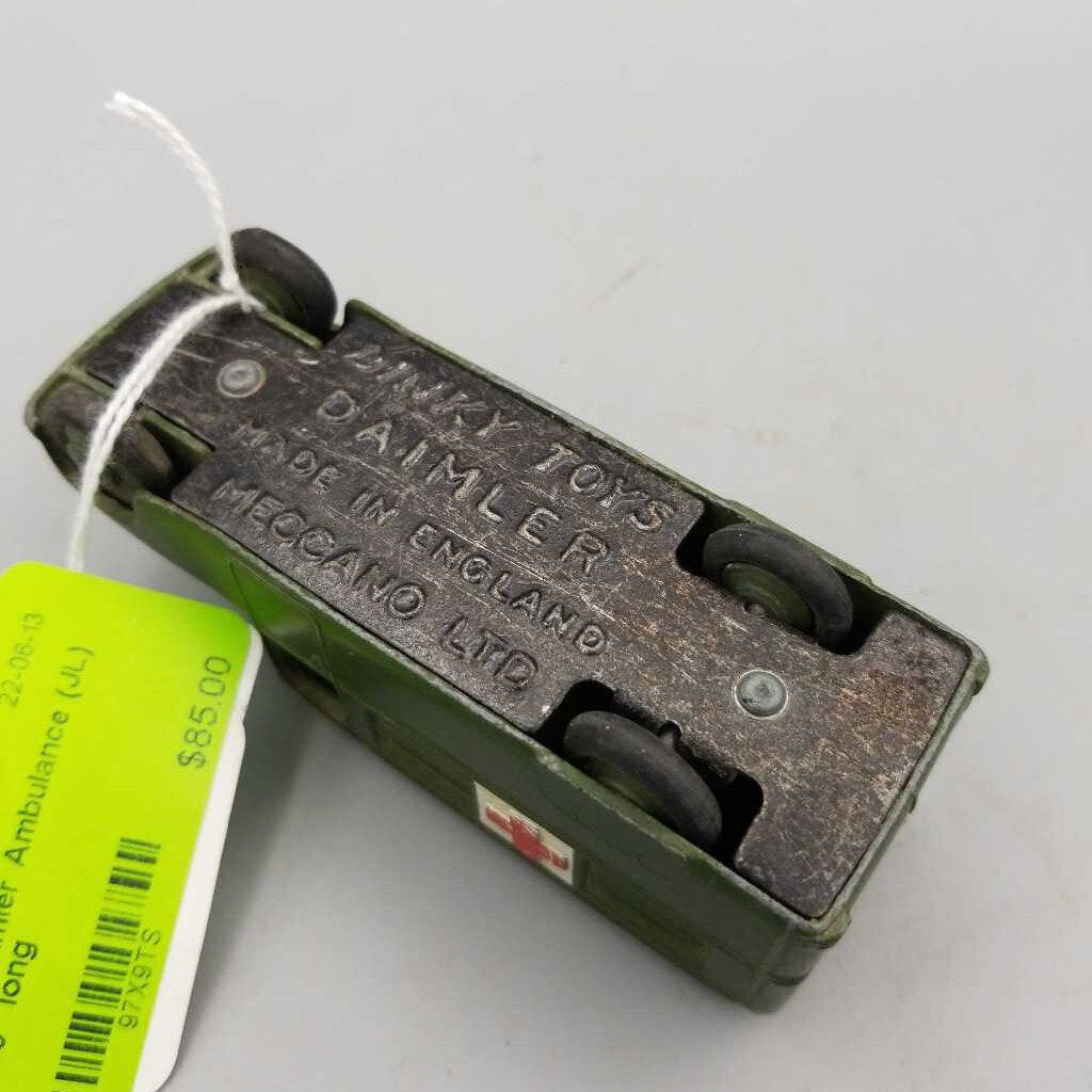 Dinky Daimler Ambulance (JL)