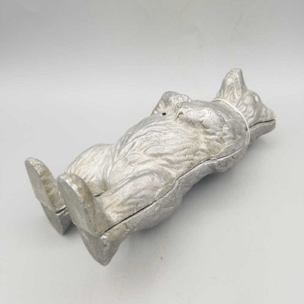 Cast Aluminum Bear Bank (TRE)