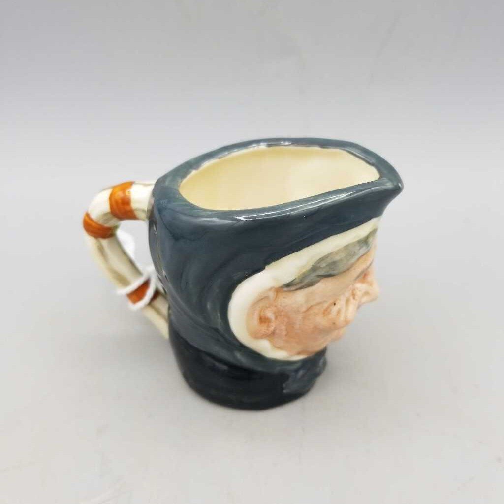 Royal Doulton Mug Granny (JAS)