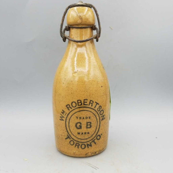 Wm Robertson Ginger Beer Bottle Toronto (JEF)