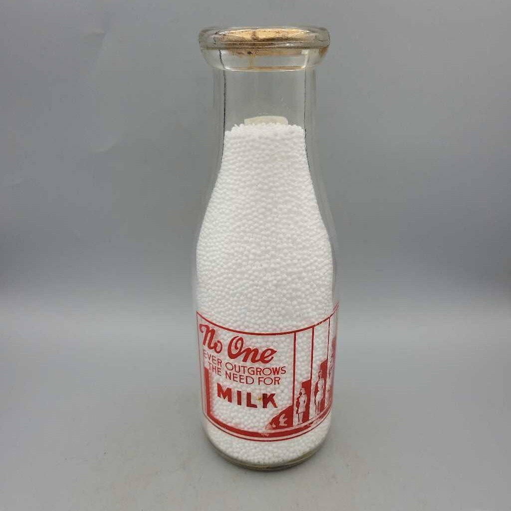 Maple Dairy Woodstock Ontario Milk Bottle (DR)