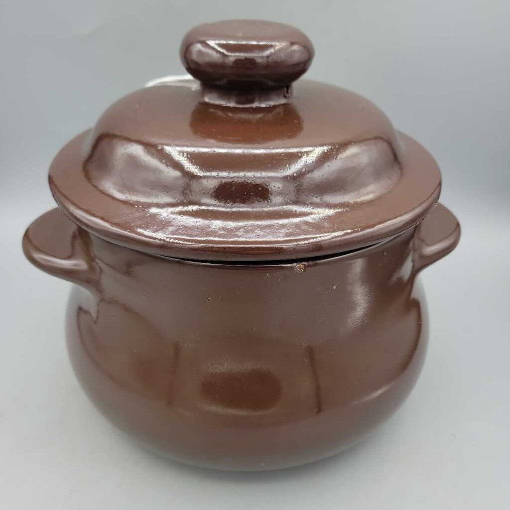 Blue Mountain Pottery Lidded Bean Pot (RHA)