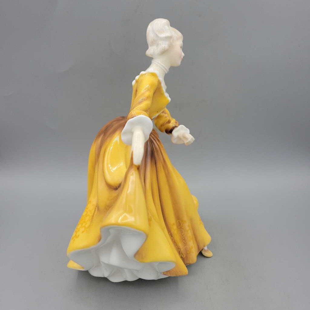 Royal Doulton "Kirsty" (DEB) HN2381