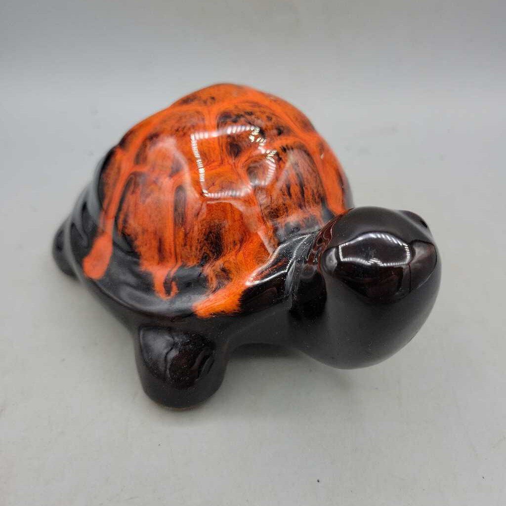 Turtle pottery dish (COL #0710)