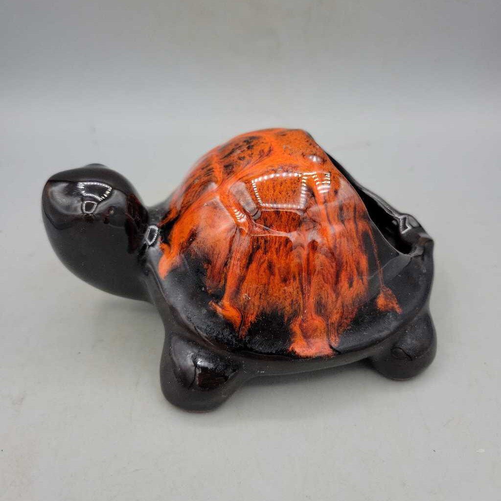 Turtle pottery dish (COL #0710)