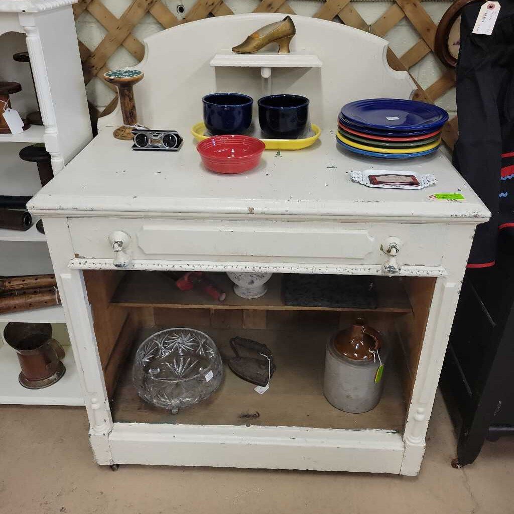 Antique Cabinet (US2)