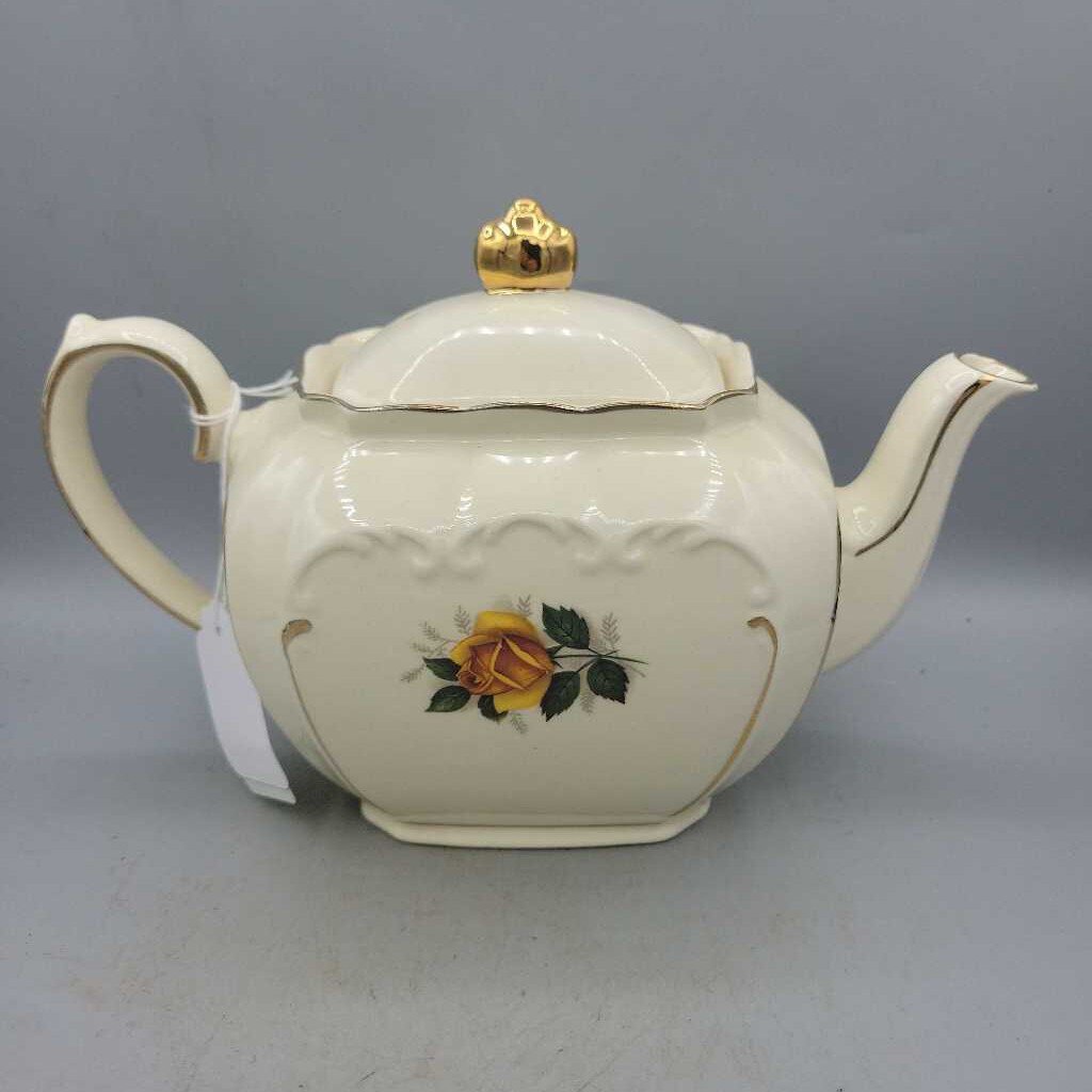 Sadler Teapot, Yellow Roses 1769