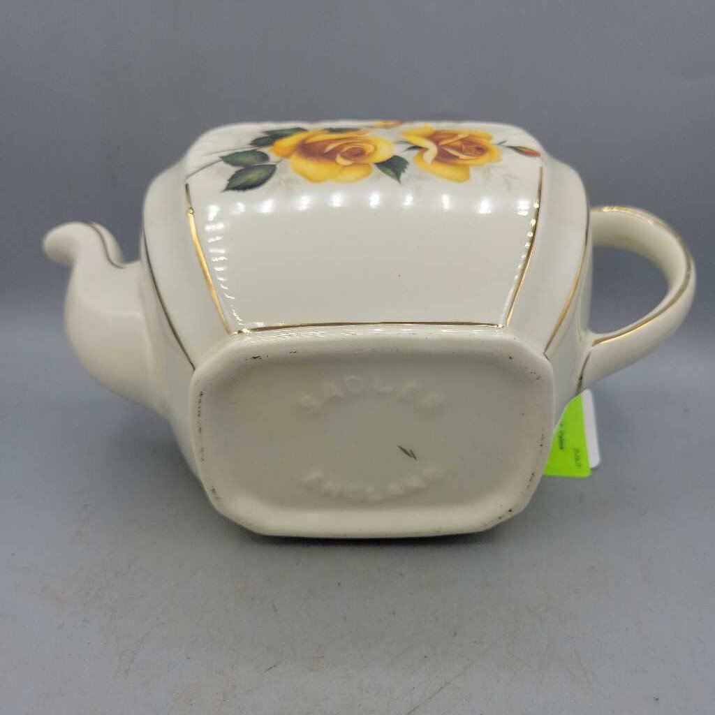 Sadler Teapot, Yellow Roses 1769