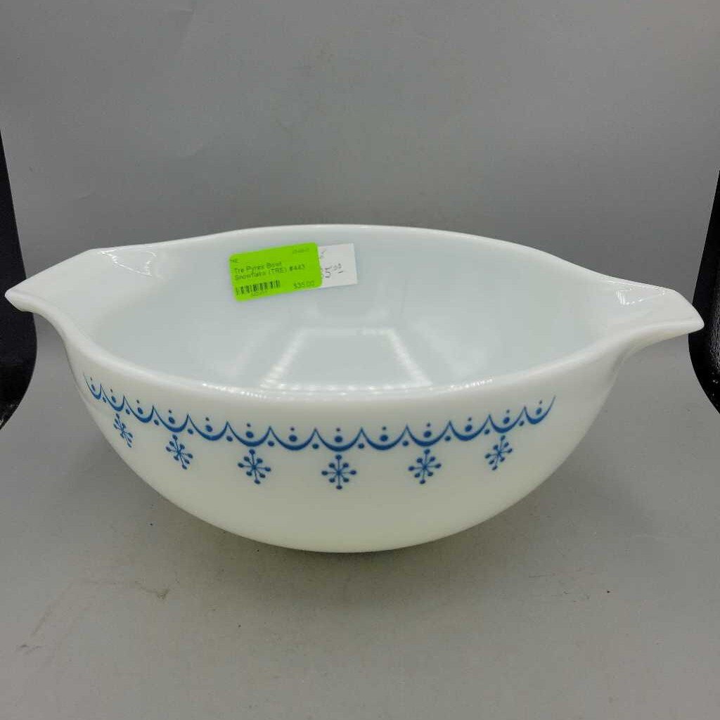 Pyrex Bowl Snowflake (TRE) #443