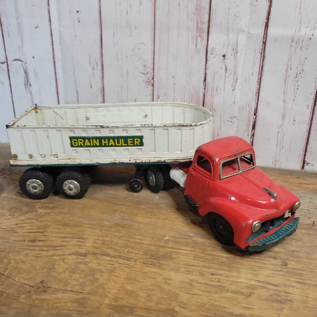 Friction Toy truck 1950's Made in Japan (JL)