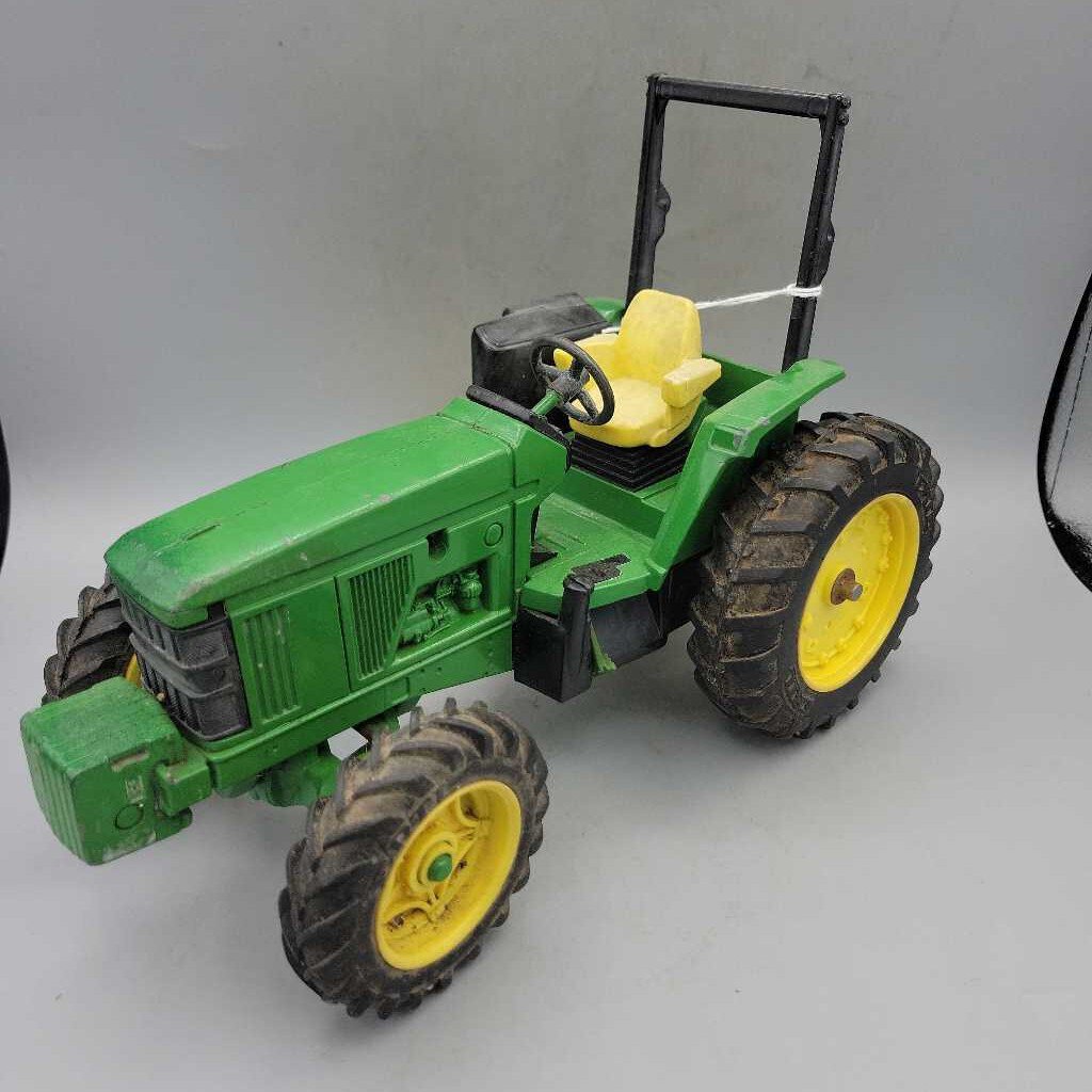 John Deere 4 Wheeler Tractor ertl (RAE)