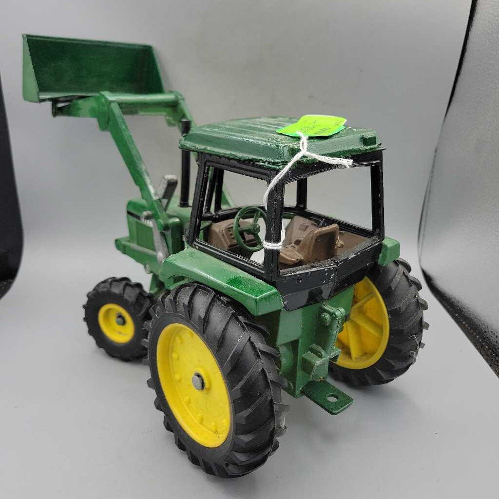 John Deere Loader Tractor Ertl (RAE)