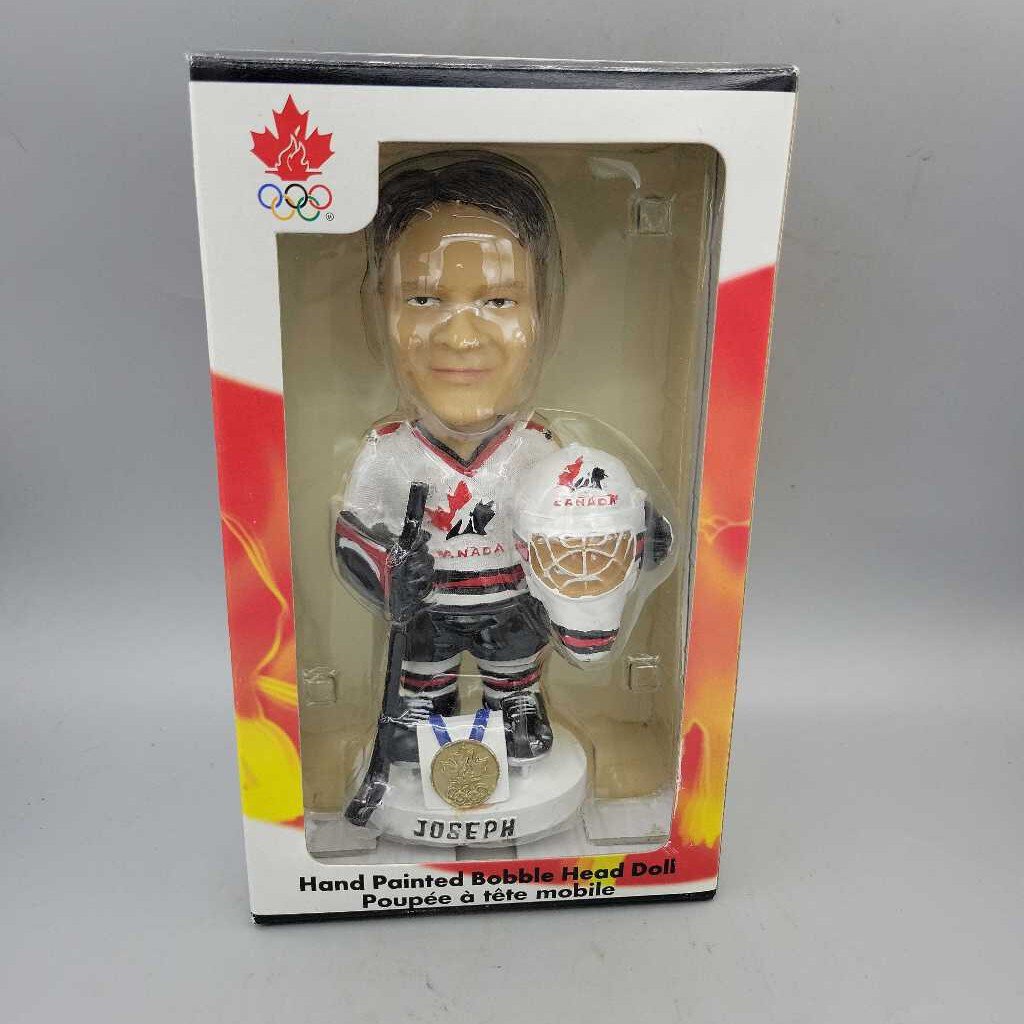 Team Canada Hand Painted Bobble Head Joseph(JAS)