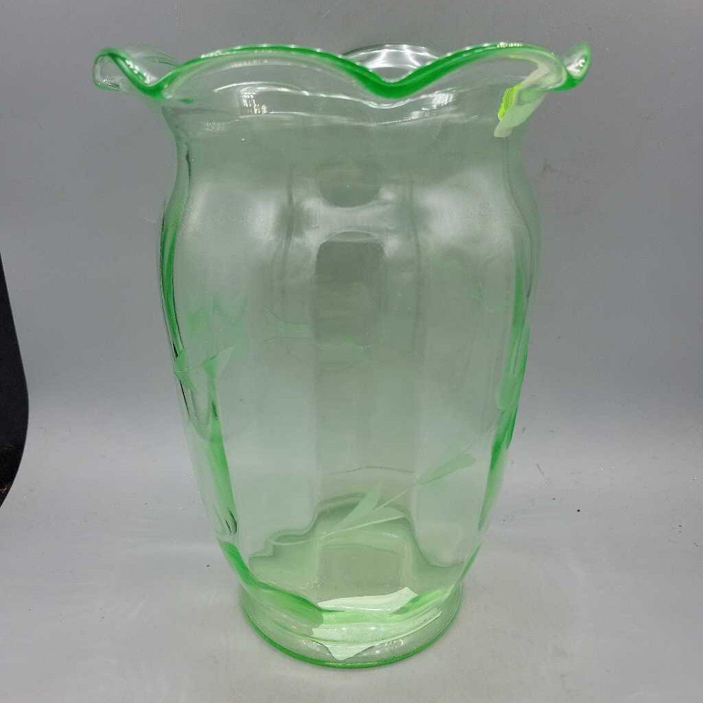 Rare Etched Uranium Glass Vase (GEC)