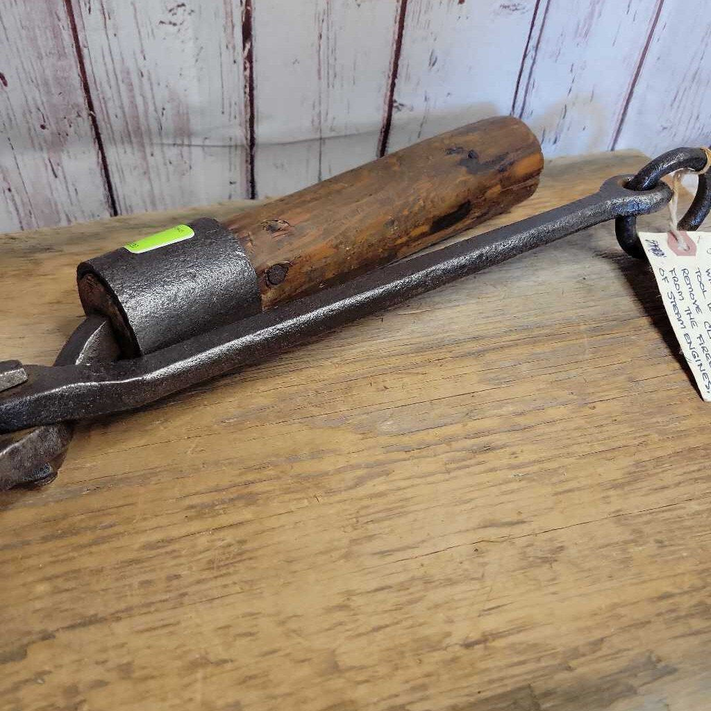 CNR or CPR Railway Clinker Tool (COL #1237)