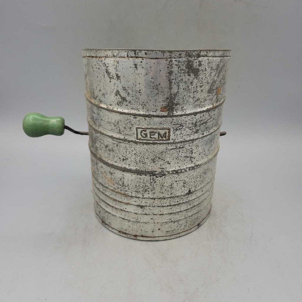 Vintage Bakeware GEM Flour sifter (JAS)