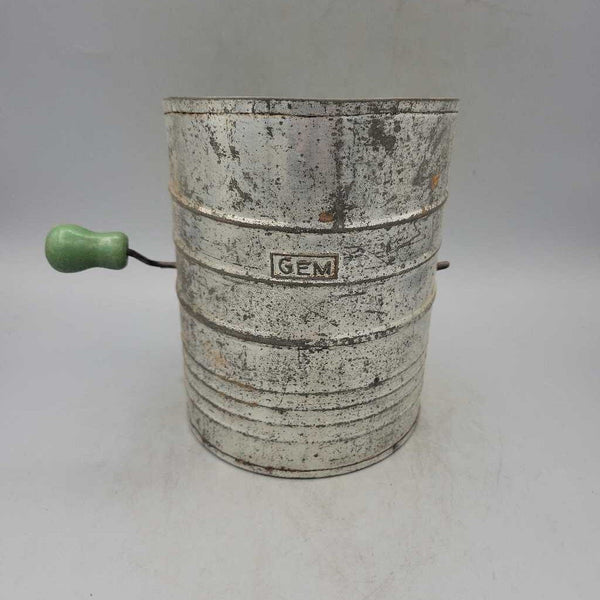 Vintage Bakeware Flour sifter (JAS) Vintage Bakeware Flour sifter (JAS)