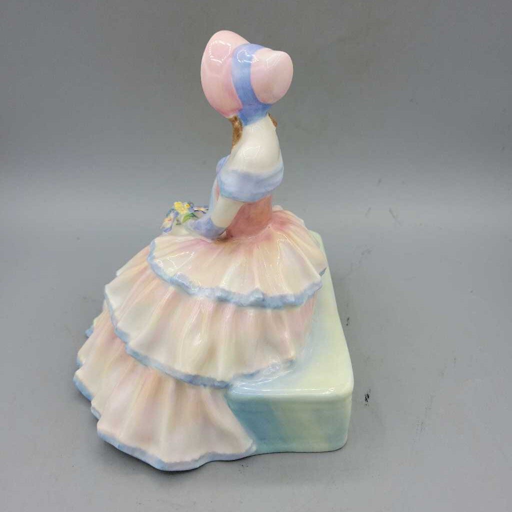 Royal Doulton Daydreams HN.#1731 (NS) 3224