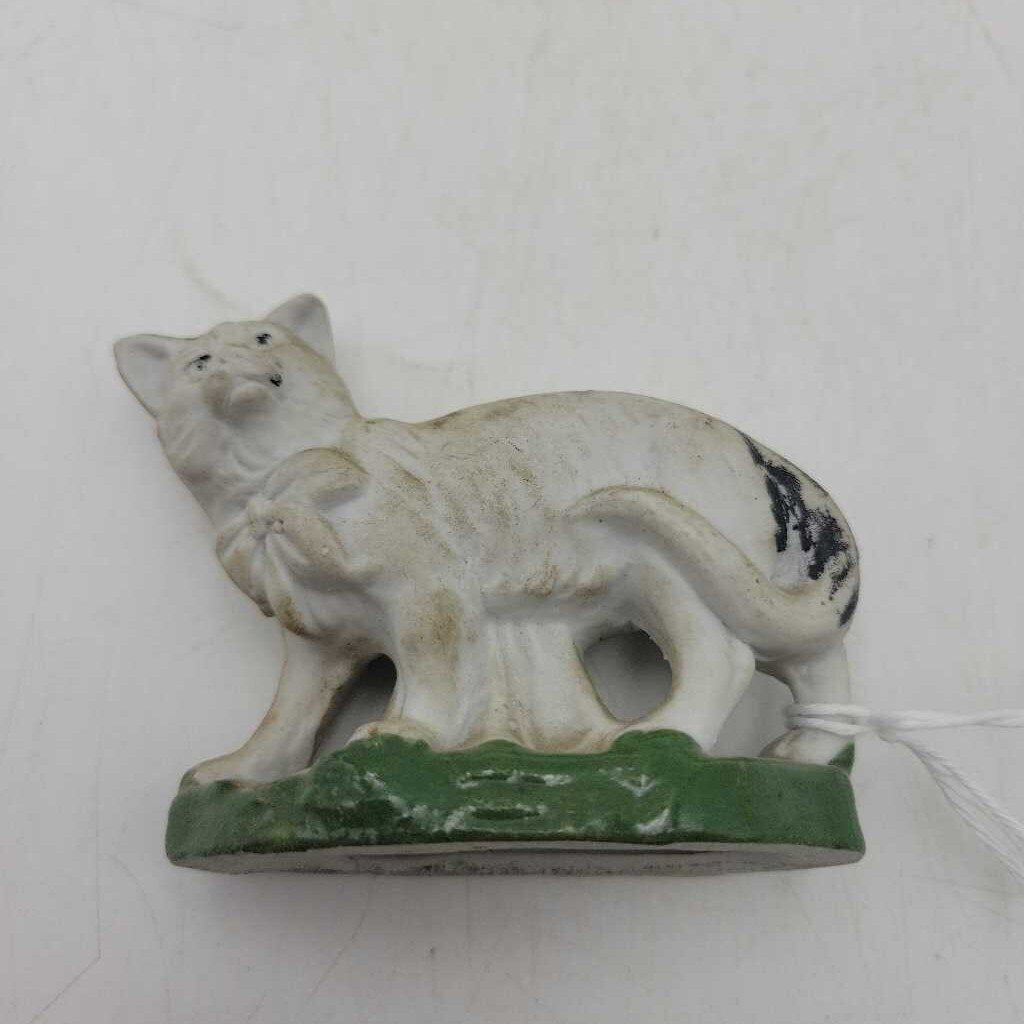 Early Cat on Grass S 2013 (SC)