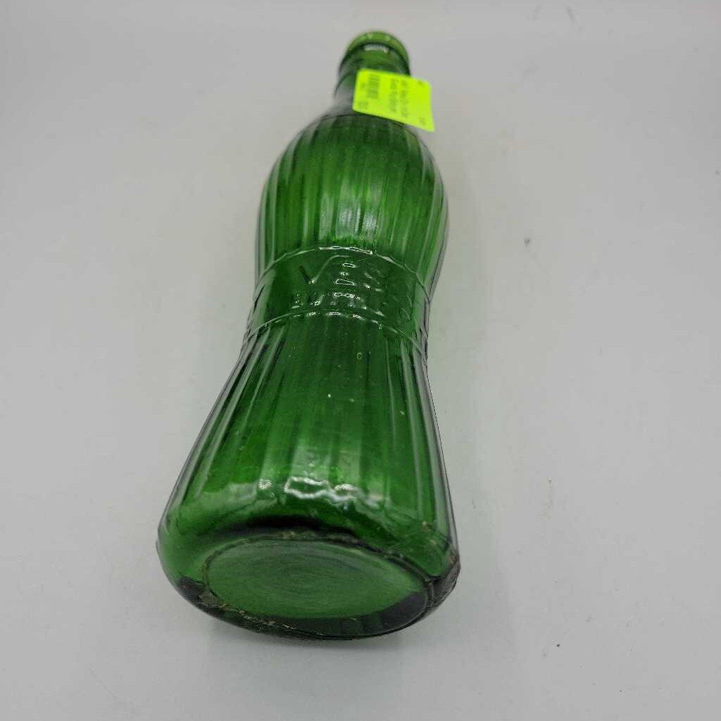 Vess Dry Art Deco Soda Pop Bottle