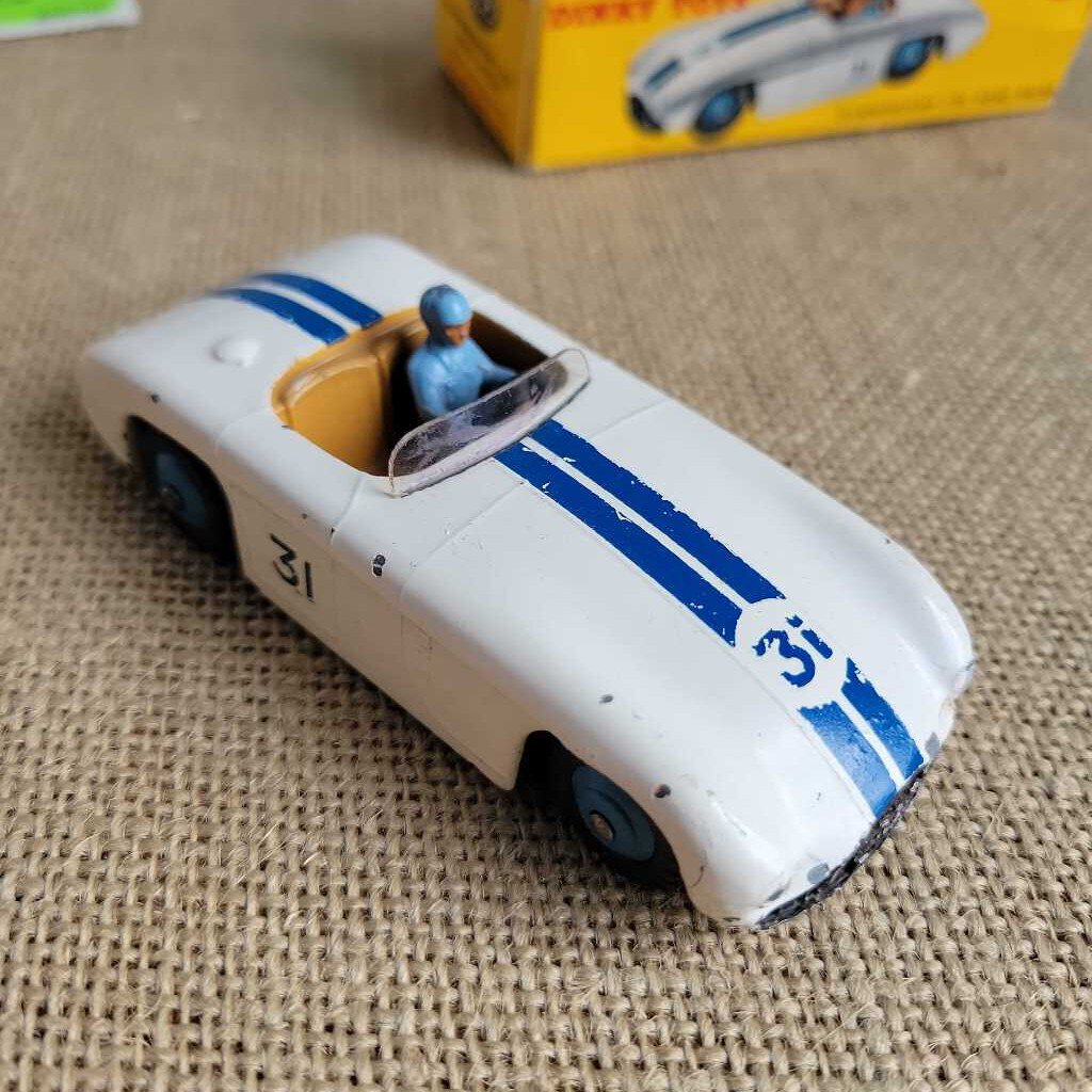 Dinky Toy # 133 Cunningham Car Road Racer (DR)