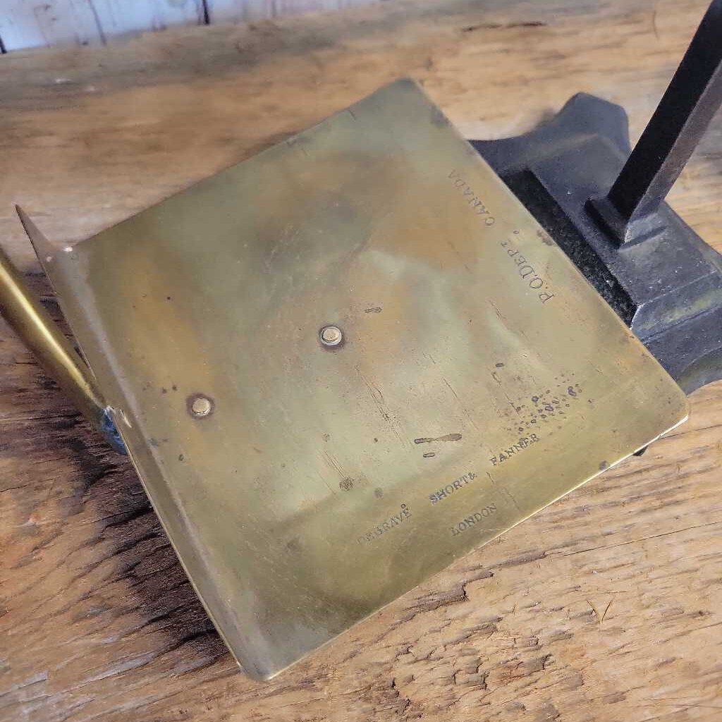Antique Postal Scale (Jef)