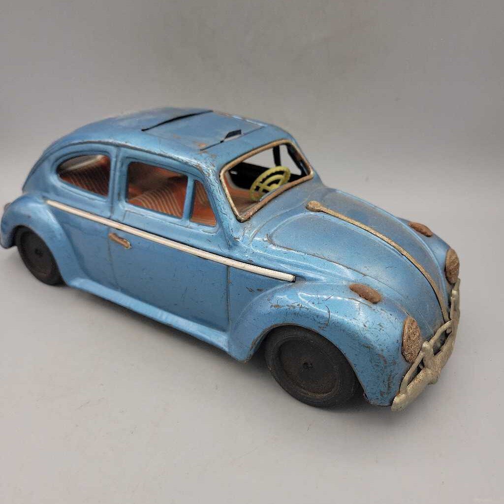 Tin Volkswagen Beetle Made in Japan (DR)