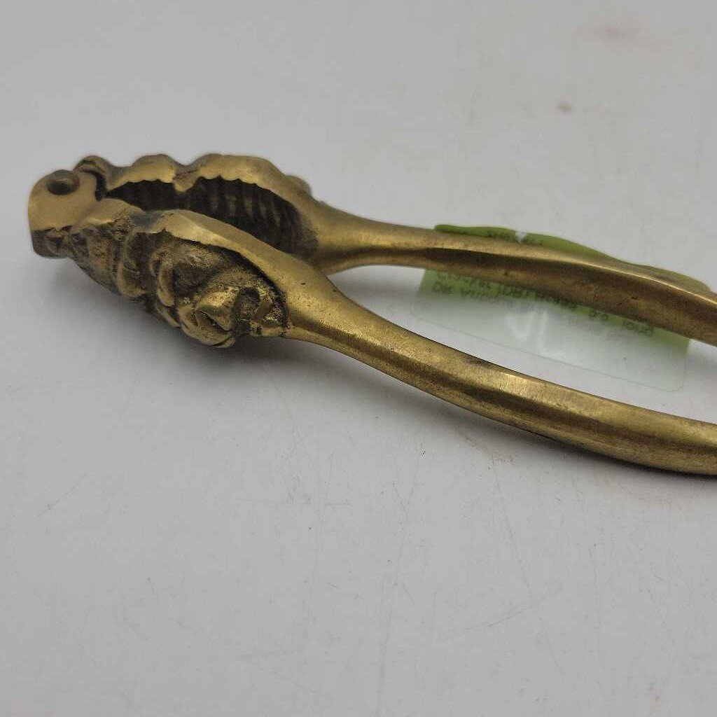 Antique Brass lions Nut Cracker (DR)