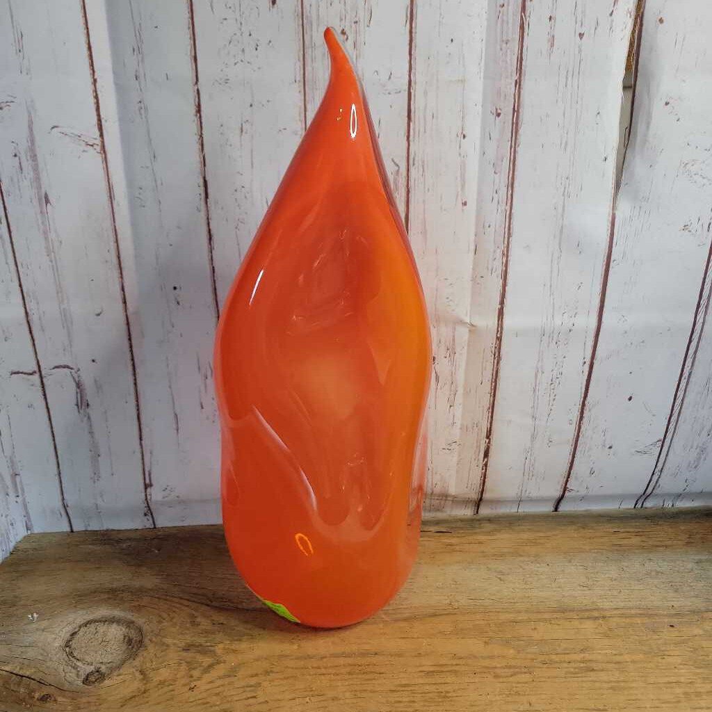 Hand blown glass chili pepper (TML)