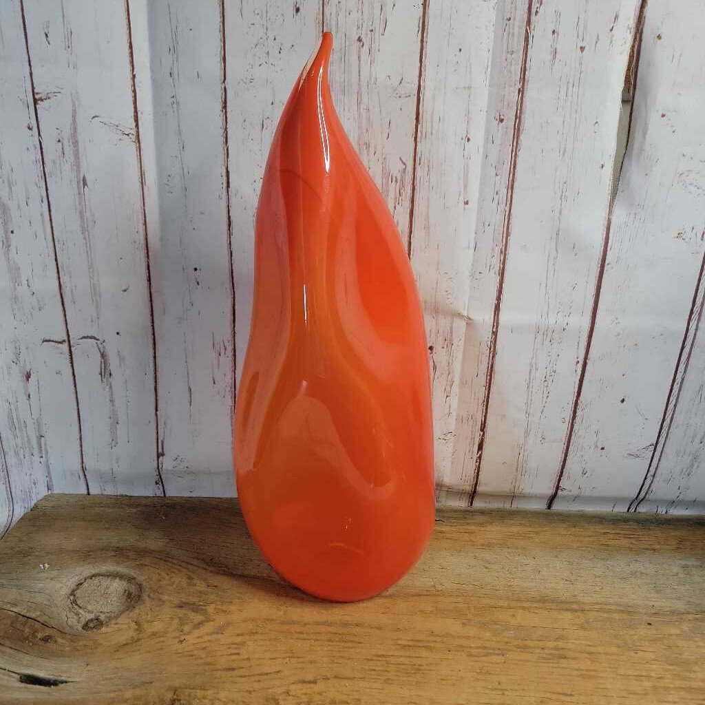 Hand blown glass chili pepper (TML)