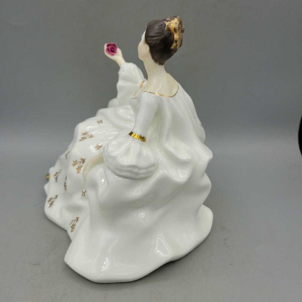 Royal Doulton "My Love " Figurine (YVO) 401 HN 2339