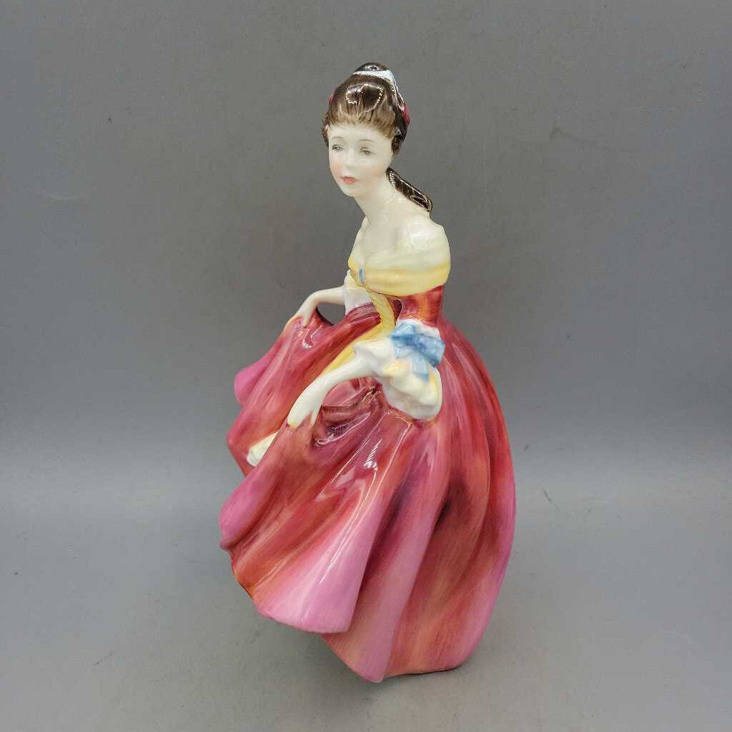 Royal Doulton "Southern Belle " Figurine (YVO) 401 HN 2229